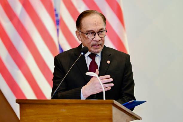Anwar Ibrahim Ogah Jawab soal Dekrit Tahanan Rumah Najib Razak