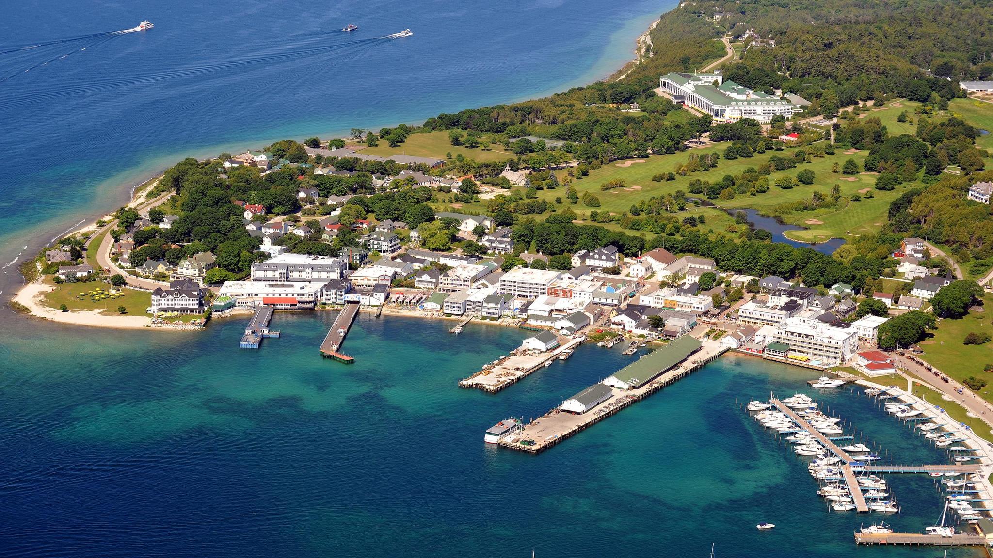 Pulau Mackinac, Kota Sepeda Terbaik di Dunia Tanpa Kendaraan Bermotor