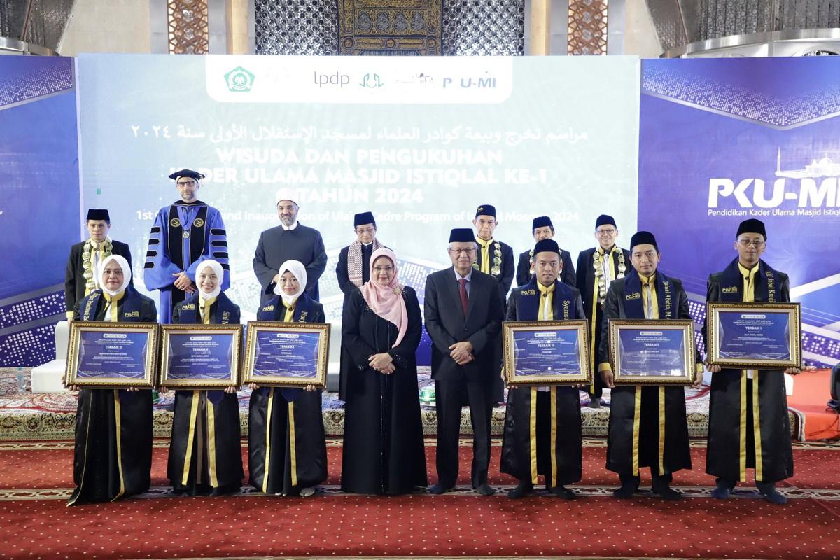 Menag Nasaruddin Umar Wisuda Kader Ulama Masjid Istiqlal