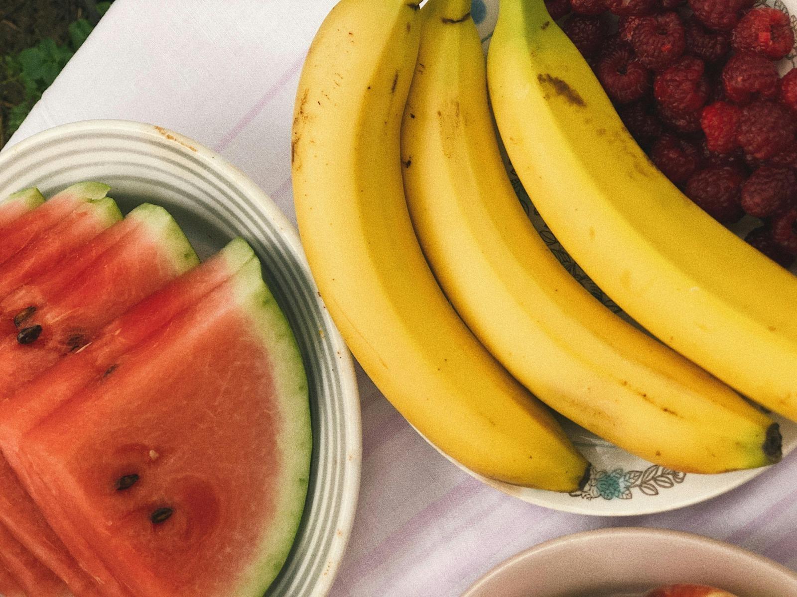 5 Pilihan Buah Sehat dengan Kandungan Gula dan Karbohidrat Rendah