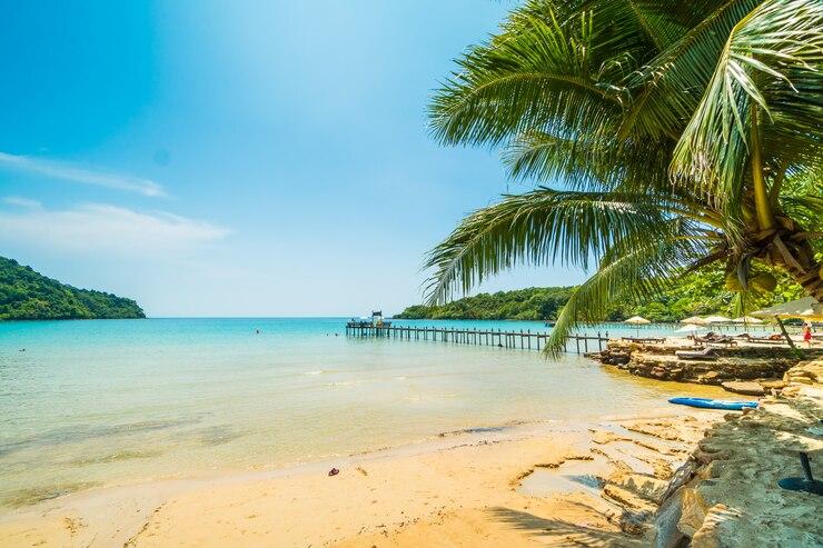 8 Pantai Terbaik di Dunia untuk Dikunjungi Saat Musim Dingin