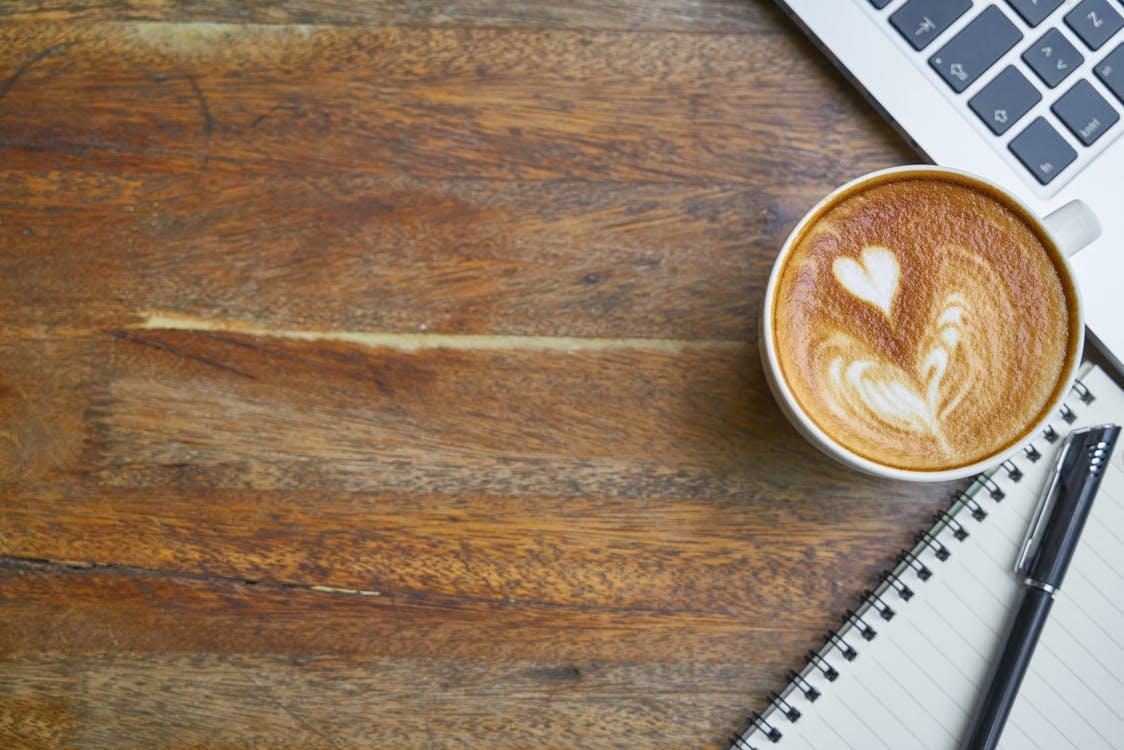 Mengapa Seduh Kopi Sebaiknya Pakai Air Mineral yang Dididihkan? Ini Alasannya