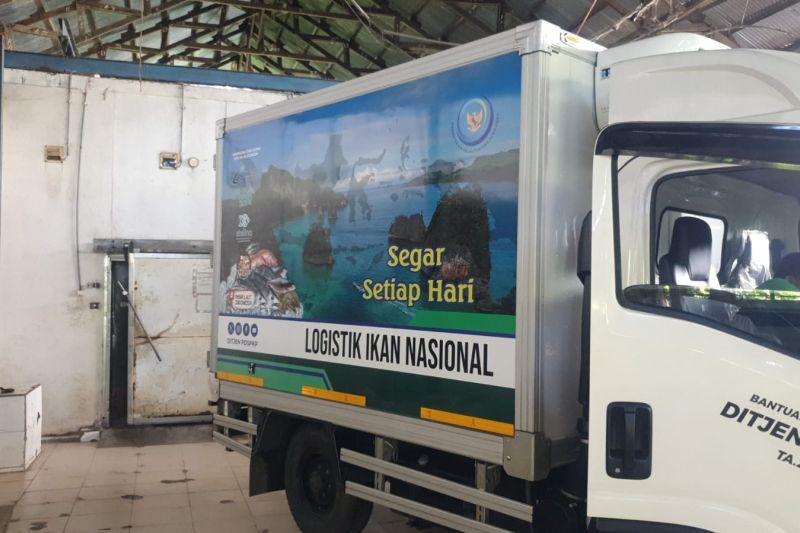 KKP Berikan Bantuan Mobil Berpendingin untuk Dukung Usaha Perikanan di Maluku Utara
