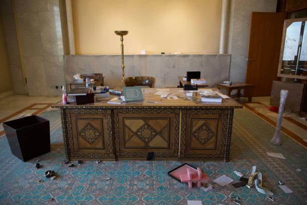 Foto Kehidupan Pribadi Menguak Sisi Lain "Istana Mewah" Keluarga Assad