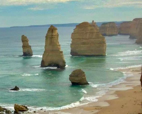 Keindahan Twelve Apostles, Tiang Batu Kapur yang Menjulang di Pantai Selatan Australia