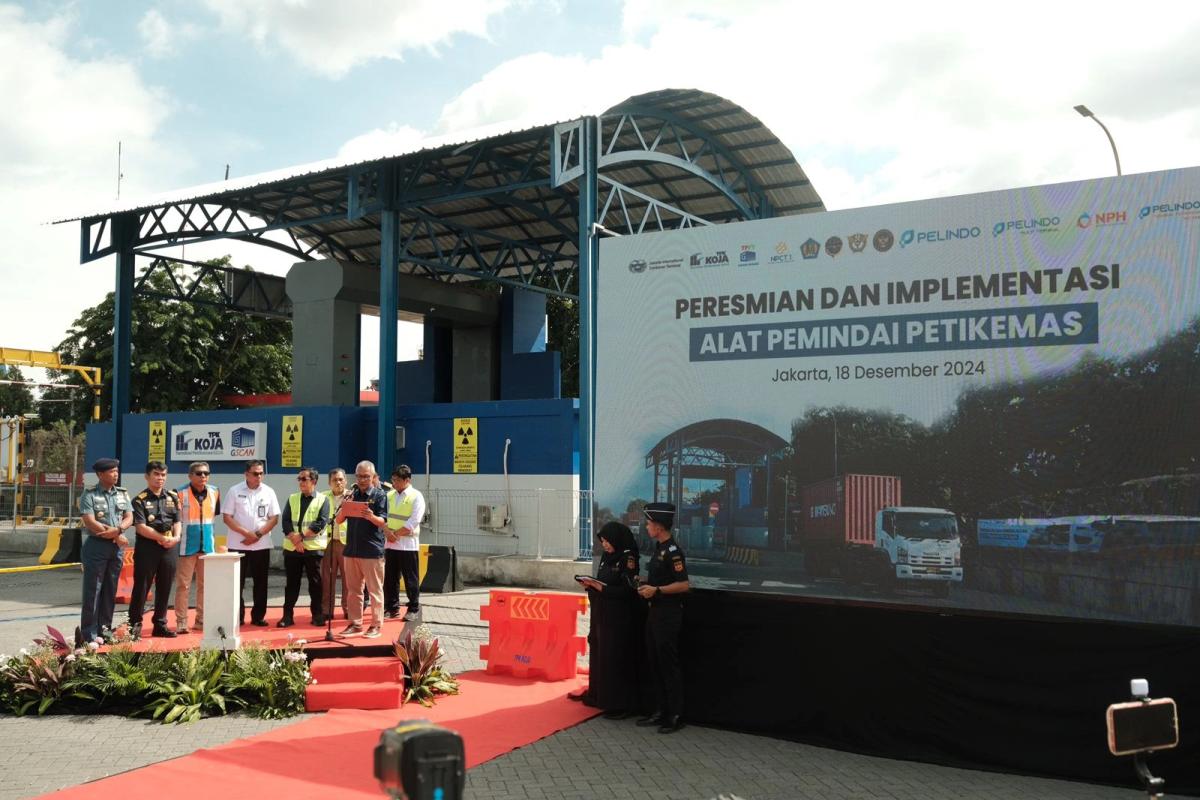 Bea Cukai Resmikan 10 Alat Pemindai Peti Kemas di Pelabuhan Tanjung Priok