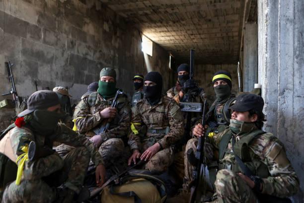 HTS Siap Bubarkan Sayap Militer dan Gabung Angkatan Bersenjata