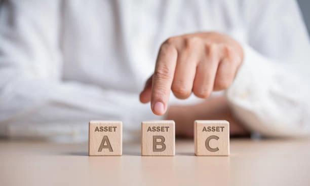 Ada Emas dan Bitcoin, Diversifikasi Portofolio 2025 di Obligasi Jadi Kuno