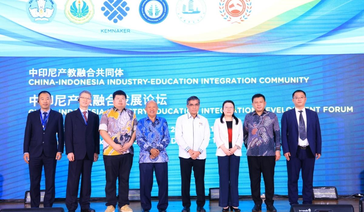 Menaker Apresiasi Peluncuran Komunitas Industri-Pendidikan Indonesia-Tiongkok