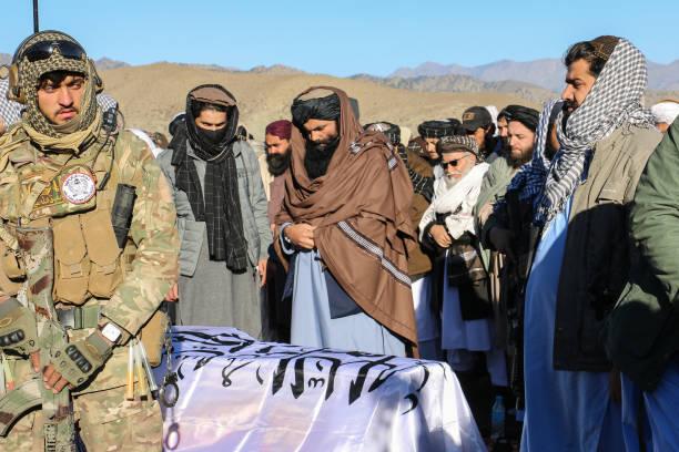 Pakistan Luncurkan Serangan Udara Langka ke Markas Taliban di Afghanistan