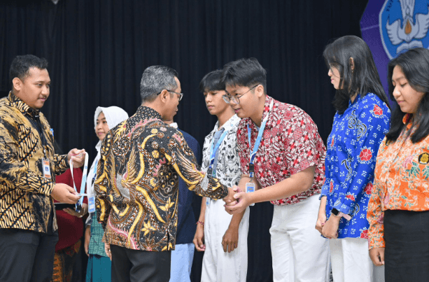 Wamendikdasmen Dorong Generasi Muda untuk Mewujudkan Indonesia Emas 2045