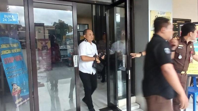 Mobil Dihadang 2 Anggota LSM Mabuk, Kejari Kediri Keluarkan Tembakan ke Udara