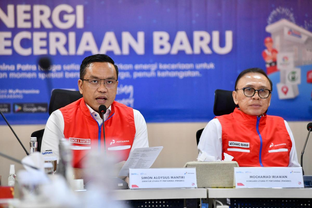 Siaga Jelang Malam Tahun Baru, Komisaris dan Direktur Utama Pertamina Kunjungi Integrated Terminal Plumpang