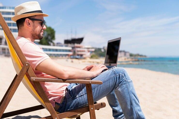 13 Tips Menikmati Liburan untuk Workaholic
