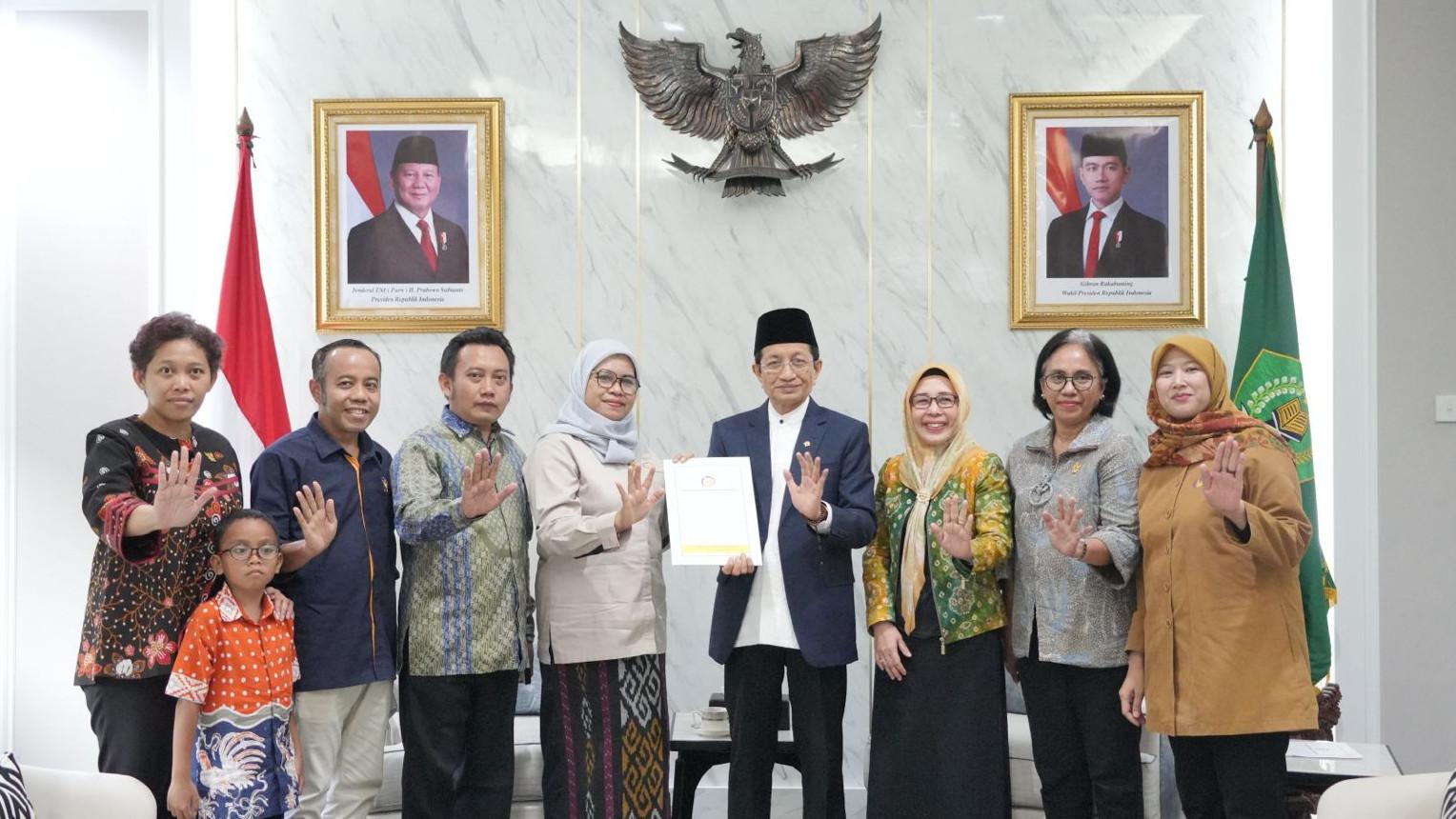 Menag Nasaruddin Umar dan KPAI Bahas Langkah Lindungi Anak dari Kekerasan Seksual