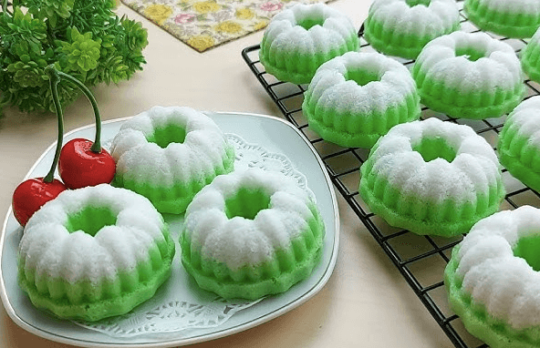 Kue Putu Ayu, Jajanan Tradisional Jawa dengan Aroma Pandan Khas