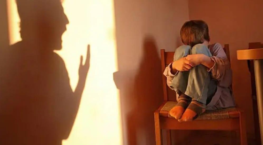 Mengenali Kekerasan Verbal dalam Hubungan, Membuat Cinta Berubah Menjadi Luka