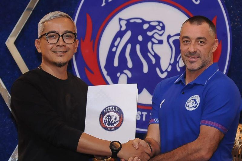 Ze Gomes jadi Pelatih Baru Arema FC, Gantikan Joel Cornelli