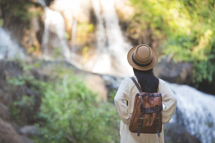 10 Tips Solo Traveling untuk Wanita yang Aman dan Menyenangkan