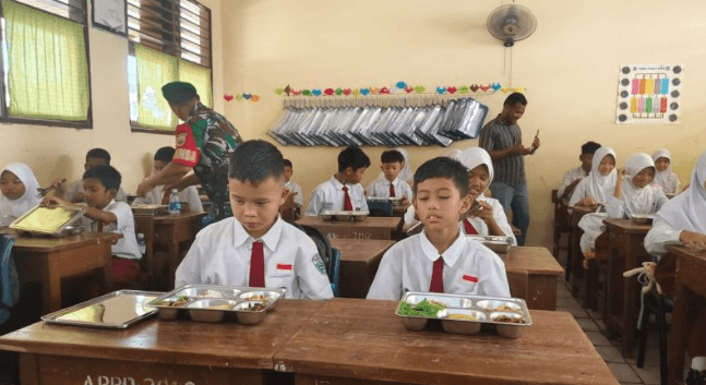 565 Siswa SDN 010 Bengkong Kota Batam Ikut Uji Coba MBG Hari Ini