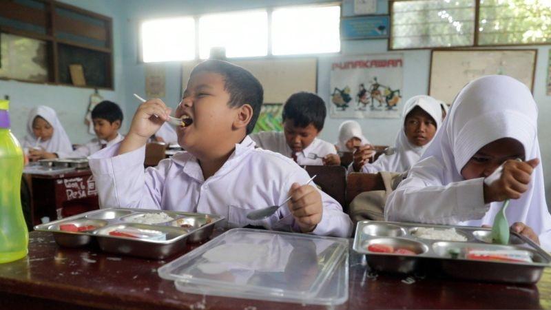 Susu pada Makan Bergizi Tak Wajib Setiap Hari, Istana: Seminggu Sekali