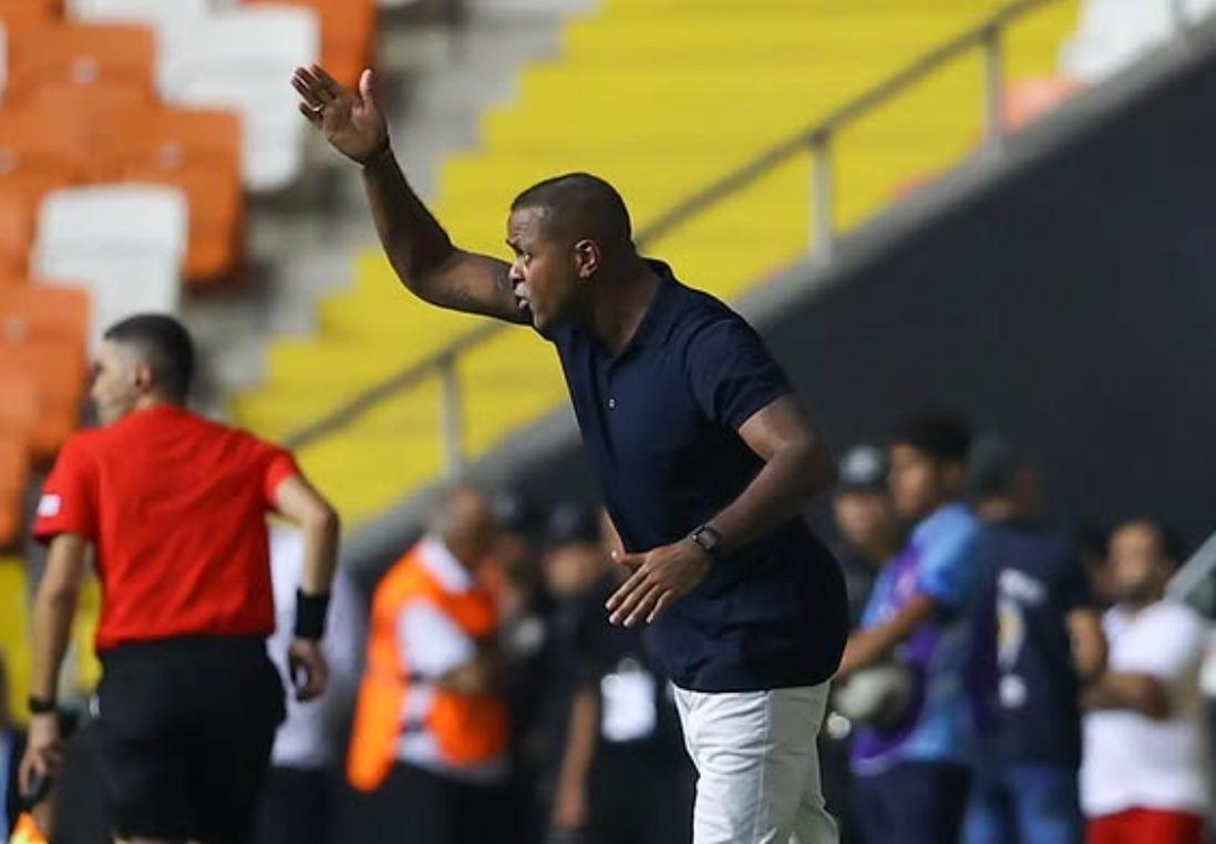 Ini Dua Orang yang Akan Dampingi Patrick Kluivert Latih Timnas Indonesia