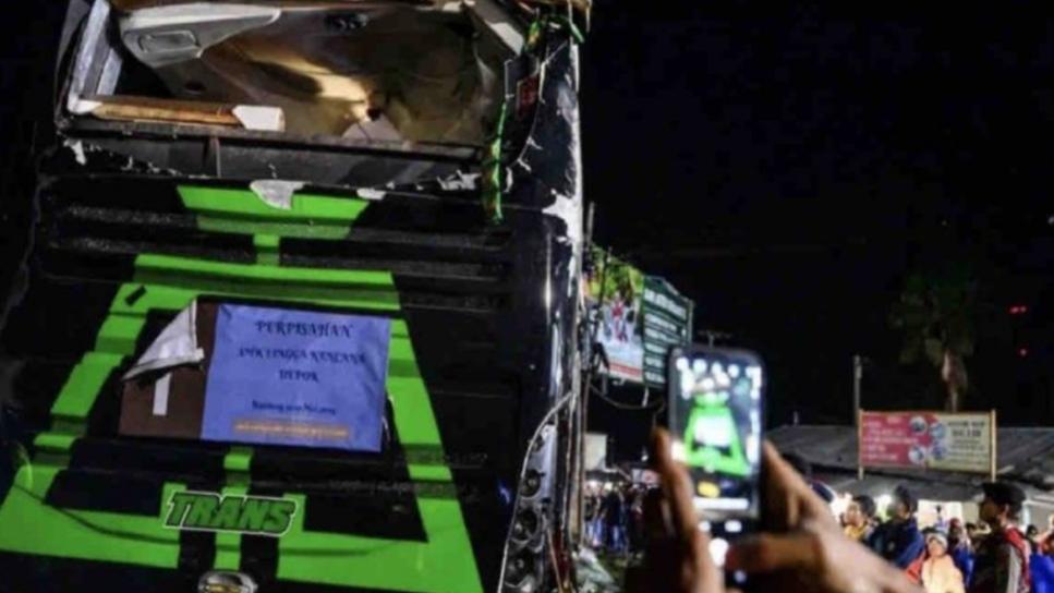 Bus Pariwisata Kecelakaan di Kota Batu, 4 Orang Tewas Akibat Rem Blong