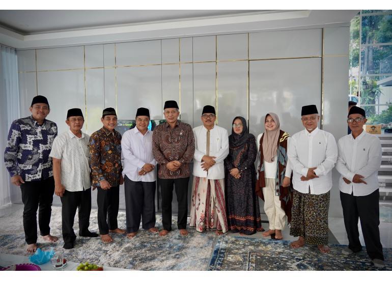 Wamenkop Pastikan Revitalisasi KUD di Sektor Gula dan Pupuk Dukung Swasembada Pangan