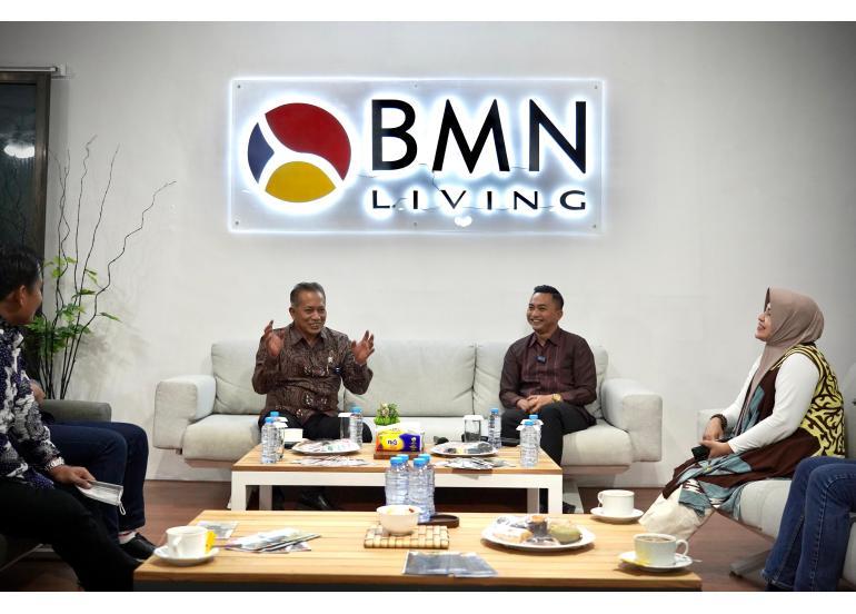 Kemenkop Jajaki Kemitraan Strategi Koperasi dengan BMN Dukung Kemajuan Industri Furnitur Nasional