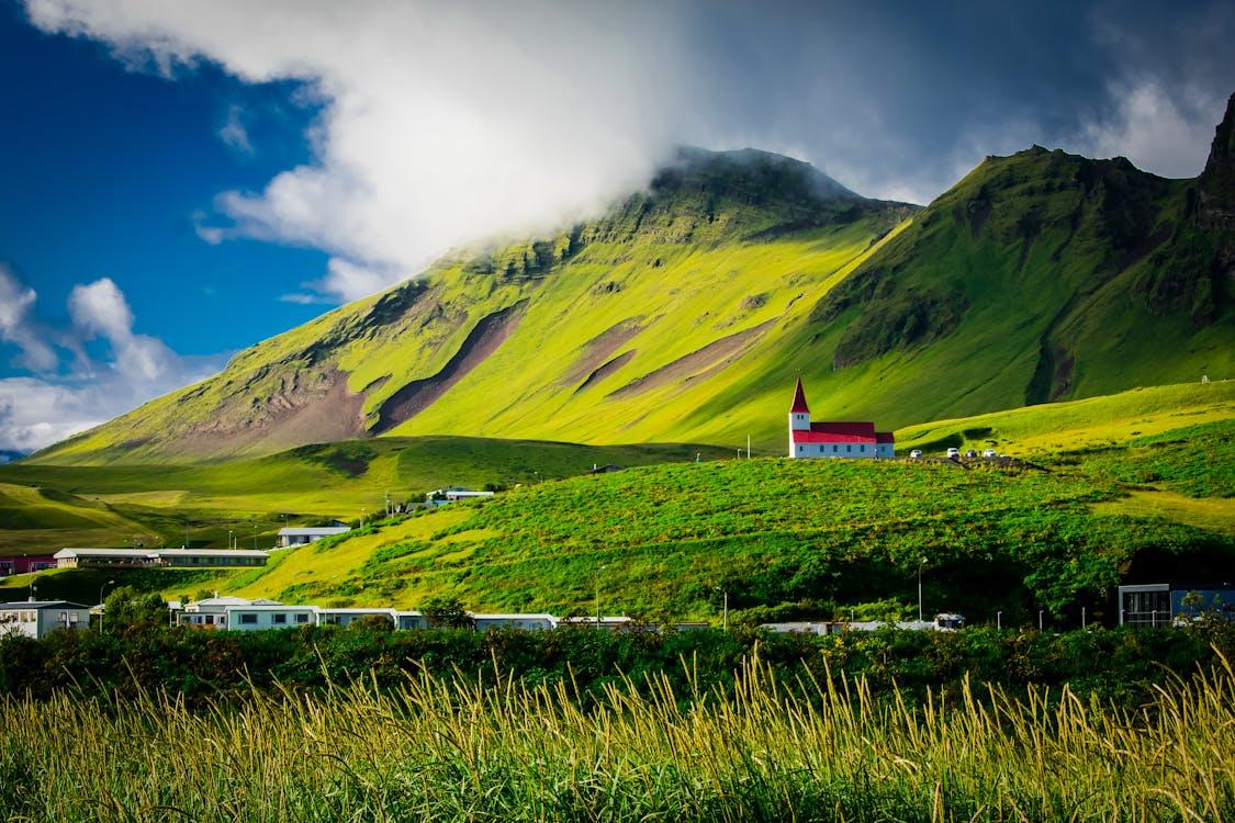 Islandia, Destinasi Liburan Paling Relaksasi di Eropa