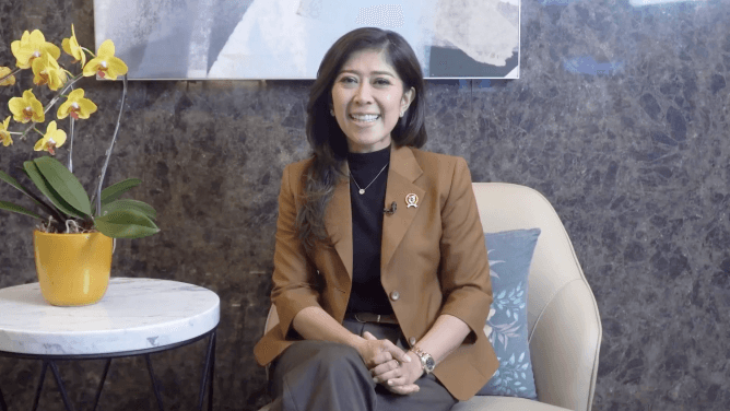 Meutya Hafid: Digitalisasi Jadikan Prangko Lebih Interaktif