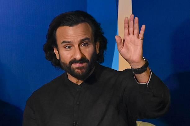Ngeri! Aktor Bollywood Dibacok-Ditikam Enam Kali