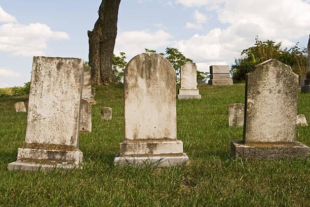 Makam Palsu di Ngawi dan Mojokerto Akhirnya Dibongkar Warga