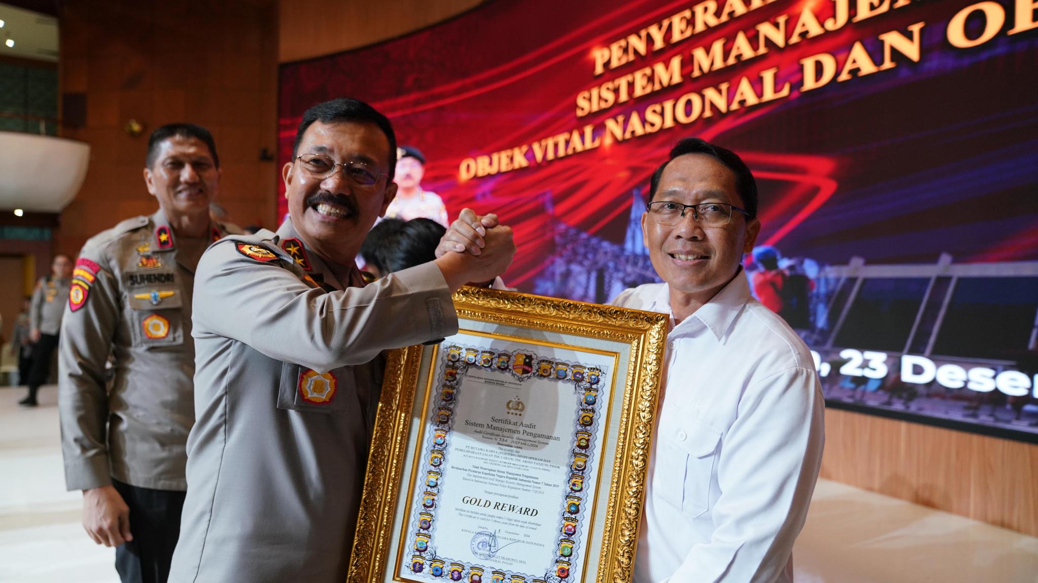 Hutama Karya Raih 2 Penghargaan di Pengelolaan Jalan Tol