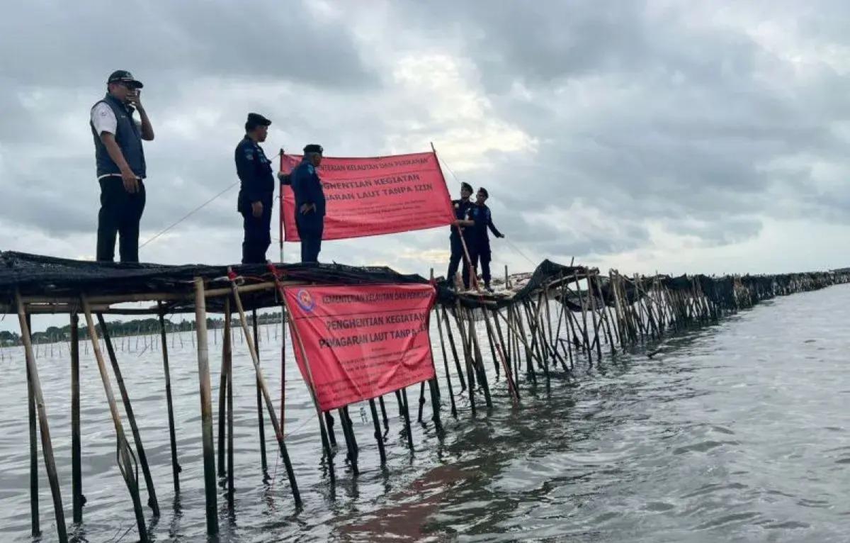 TNI AL Tunda Pembongkaran Pagar Laut Misterius di Tangerang, Ini Alasannya