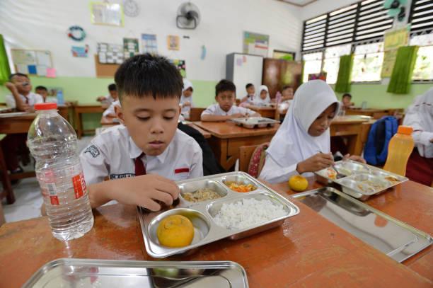 DPR Turut Dorong Pemda Berkontribusi Terhadap Program MBG Lewat APBD