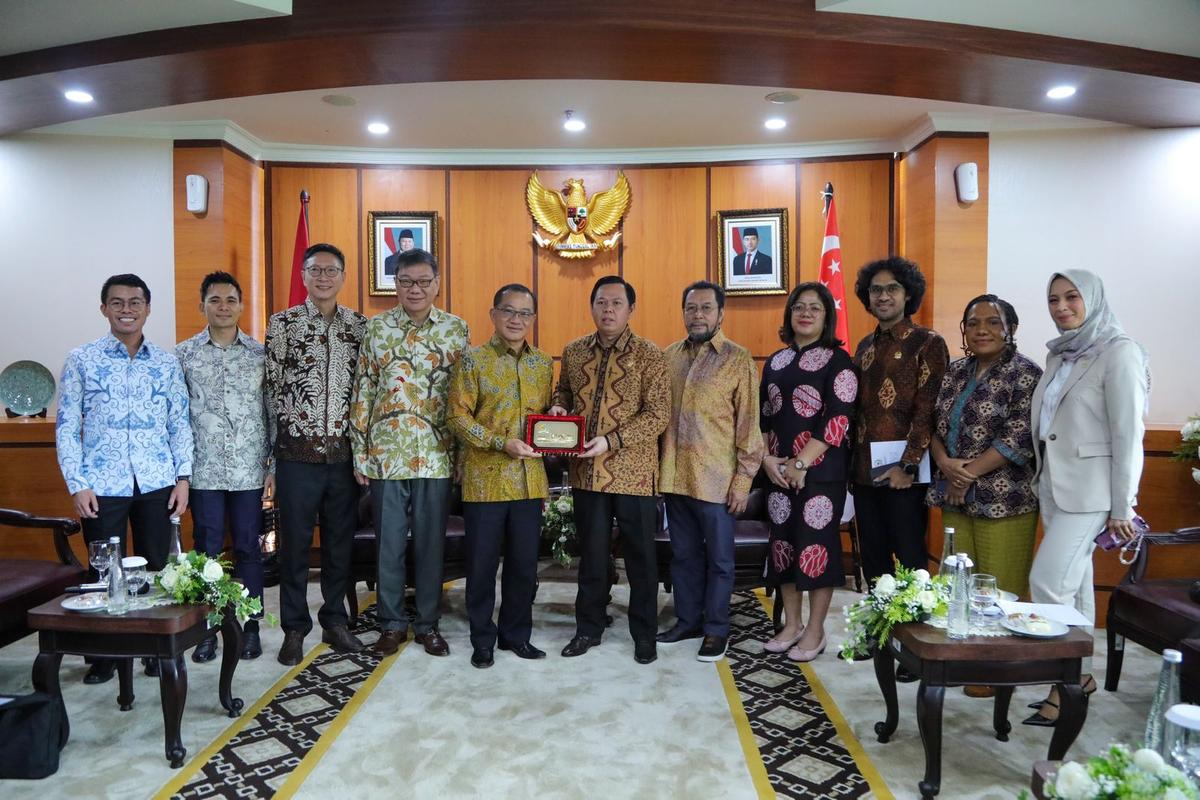 Ketua DPD RI Terima Kunjungan Ketua Parlemen Singapura: Dorong Kerja Sama Strategis di Berbagai Sektor