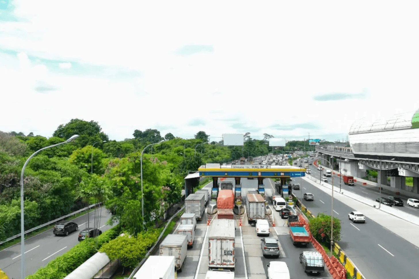 Libur Isra Mikraj dan Imlek 2025, Lalu Lintas dari Cikampek-Puncak ke Jabodetabek Meningkat