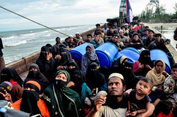 Puluhan Warga Rohingya Berlabuh di Aceh, Sempat Ditolak Warga