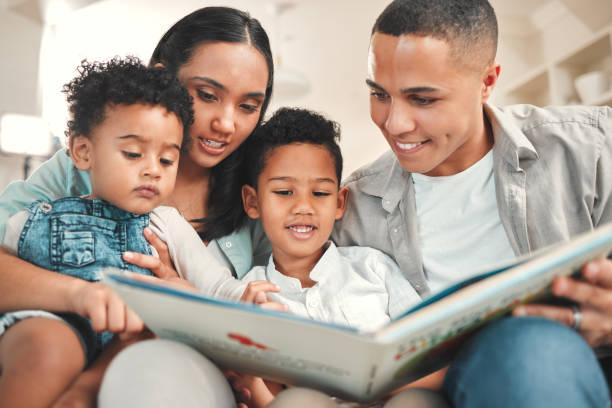 Untuk yang Belum Menikah, Ini Manfaat Membaca Buku Parenting