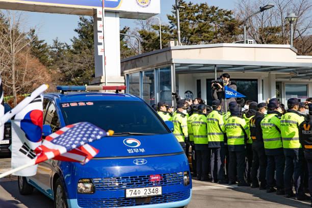 Pembatasan Dicabut, Staf Kepresidenan Temui Yoon Suk Yeol