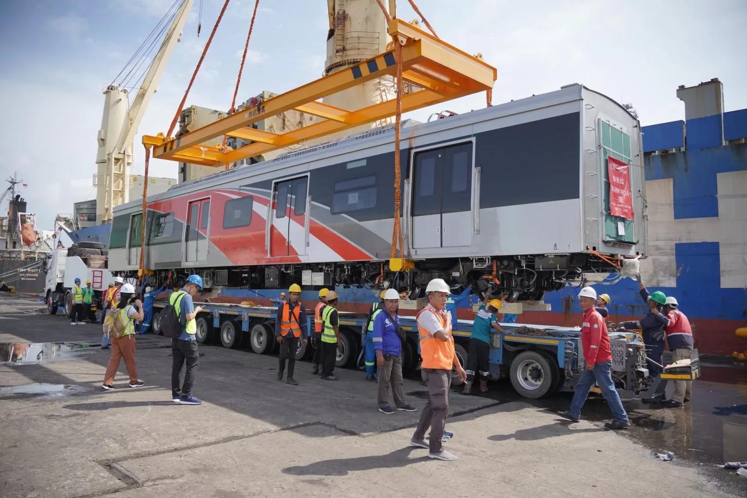 KAI Commuter Datangkan 12 Unit KRL Baru untuk Menambah Kapasitas Angkutan di Jabodetabek