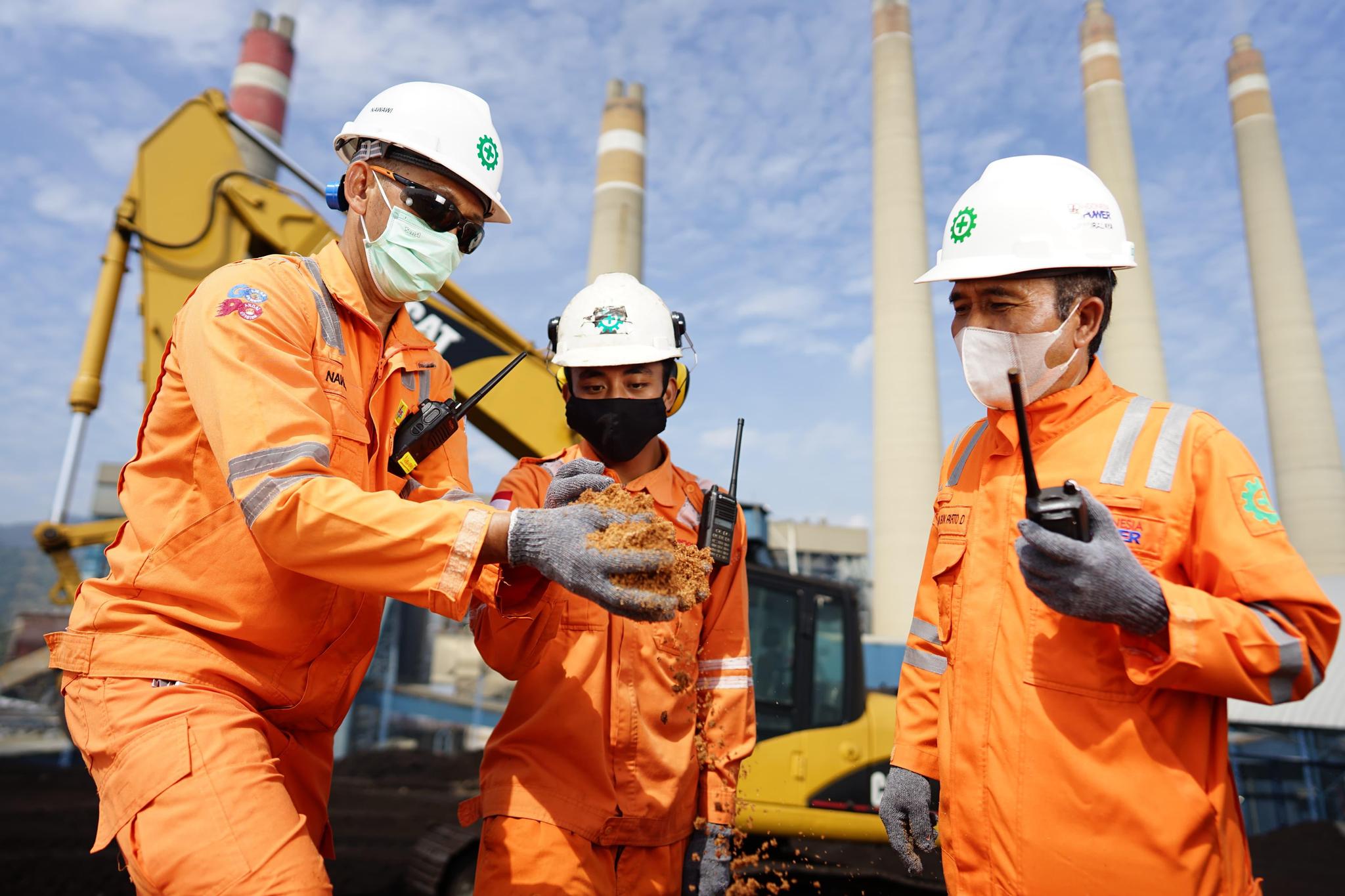 PLN Hasilkan 1,67 Juta MWh Listrik Hijau dari Co-Firing Biomassa PLTU pada 2024