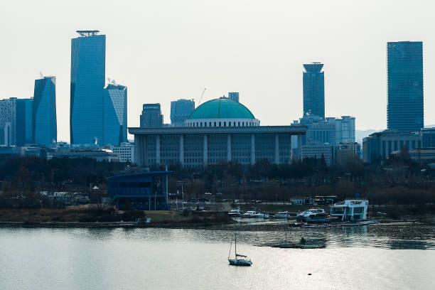 DPR Korea Selatan Panggil Yoon Suk Yeol Cs Buntut Darurat Militer