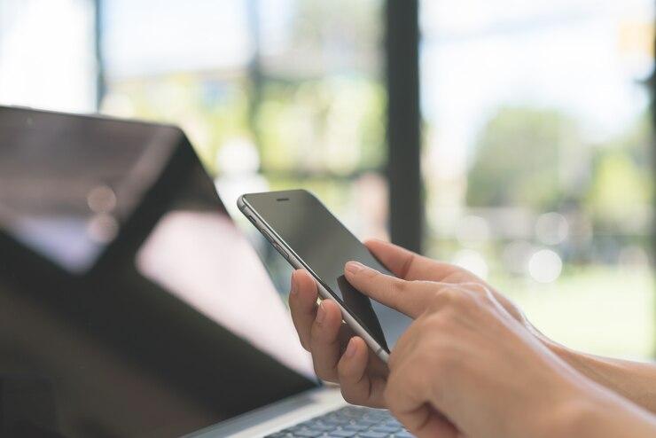 10 Dampak Negatif Handphone Terhadap Kesehatan