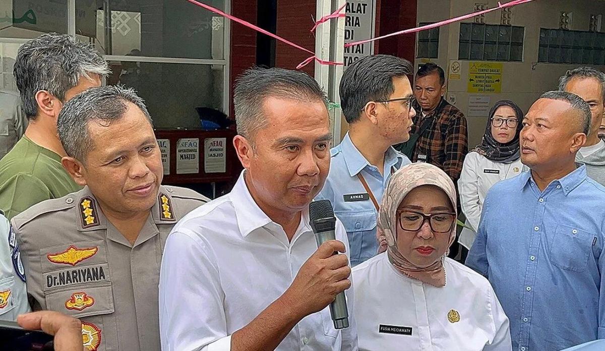 Pj Gubernur Jabar Beri Jaminan Biaya Rawat Korban Kecelakaan di GT Ciawi