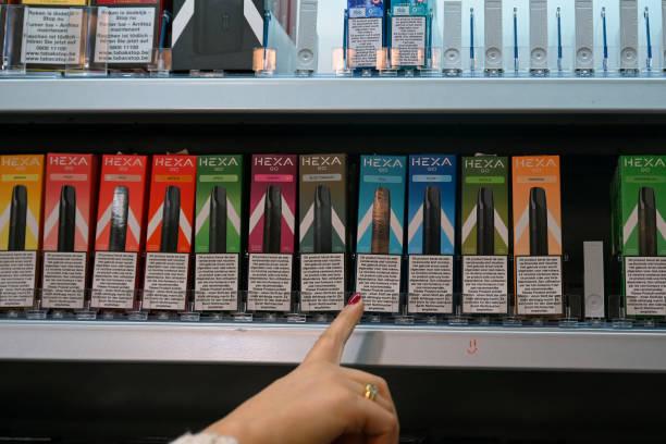 Hong Kong Perketat Larangan Rokok Elektrik