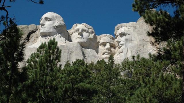 Mount Rushmore, Wajah-Wajah Pemimpin yang Membentuk Amerika