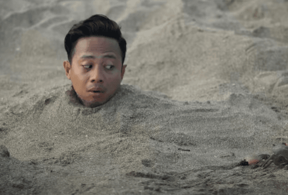 Nonton Film From London to Bali, Bukan di LK21, Rebahin, dan IDLIX