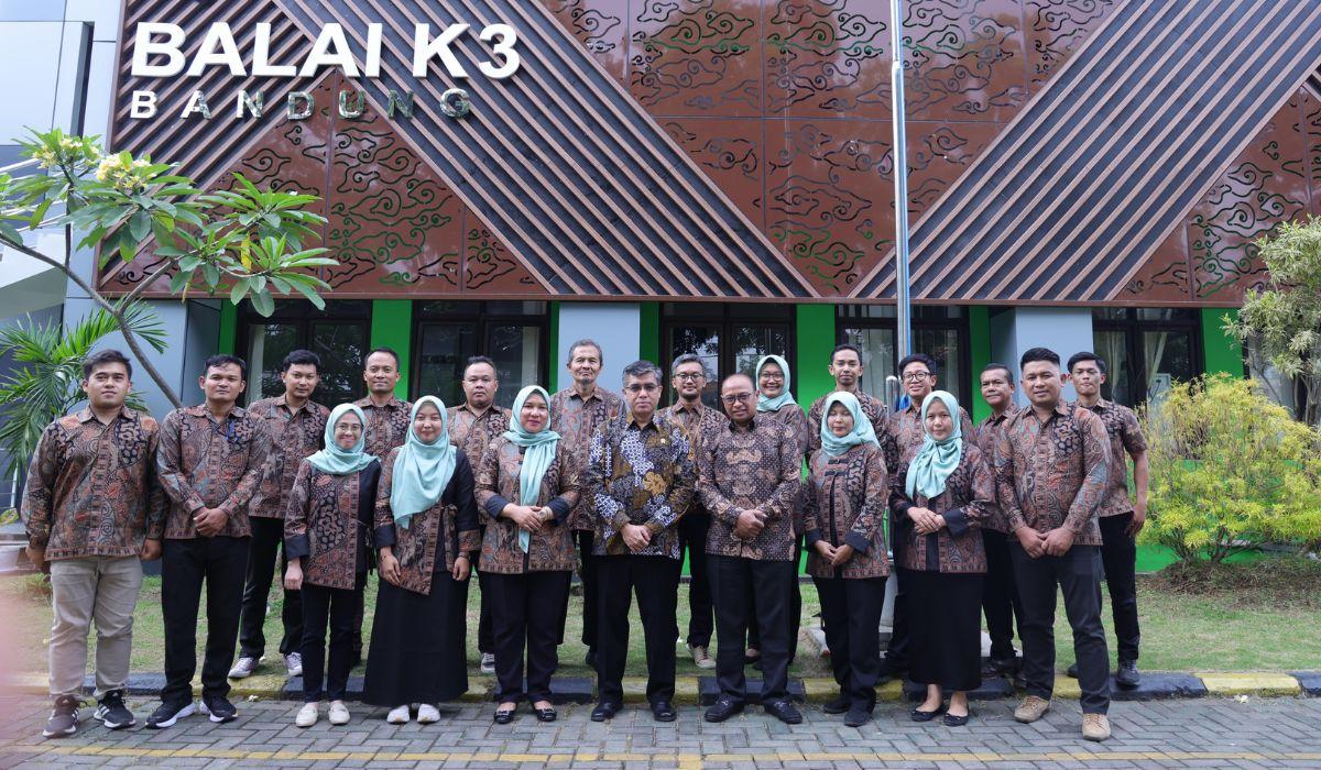 Menaker: Wujudkan Lingkungan Kerja Aman, Sehat, dan Ergonomis